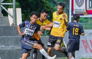 Super Sunday Liga Sumbawa Barat : Gelora Putra Bantai Persisam, Kenawa Jinakkan Beru